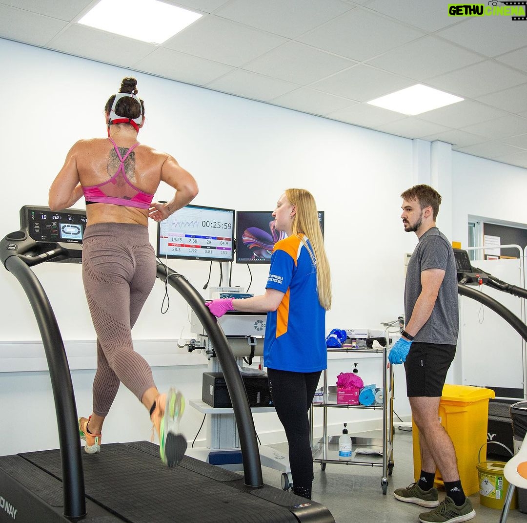 Sandy Ryan Instagram - Testing down @hpuderbyuni @derbyuni 📈 It’s the 1% that counts LFG!