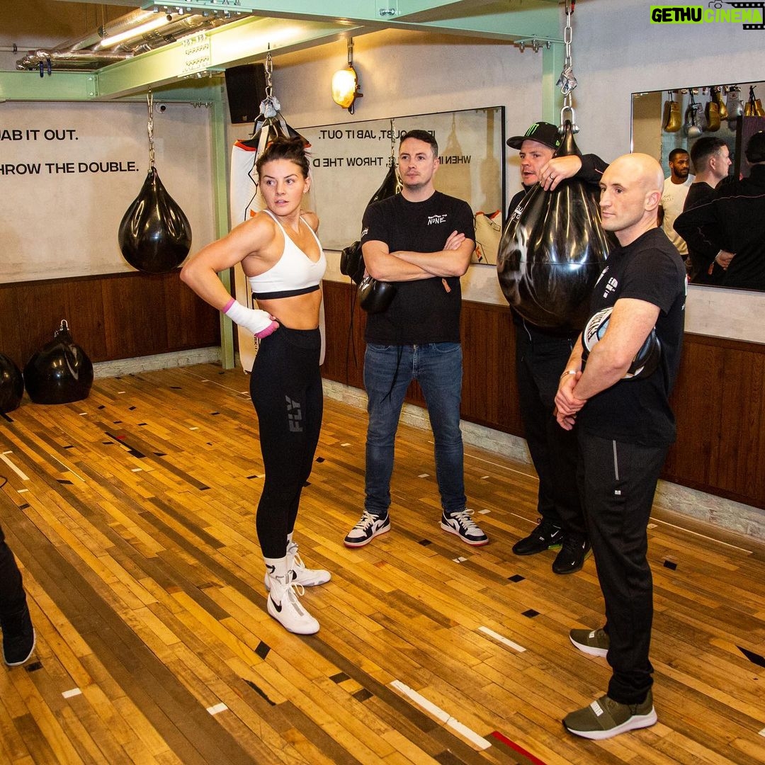Sandy Ryan Instagram - Public workout photo dump🔥🔥🔥
