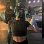 Sandy Ryan Instagram - It’s giving….READY🌏 dlxboxing
