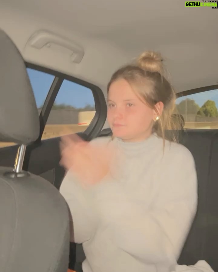Sandy Ryan Instagram - Video dump. If you wanna be something in life be yourself.❤️🔥