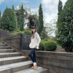 Sanem Bahçekapılı Instagram – Anne benim de fotoğrafımı çek 👍🏻 🍂🍁🧡 Atatürk Kent Ormanı