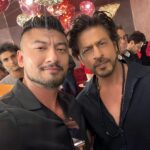 Sangay Tsheltrim Instagram - Beyond my dreams. 🙏🏻❤️😊 It’s Jawan time. @iamsrk #kingkhan #sharukkhan #jawan #bollywood #mass #blockbuster