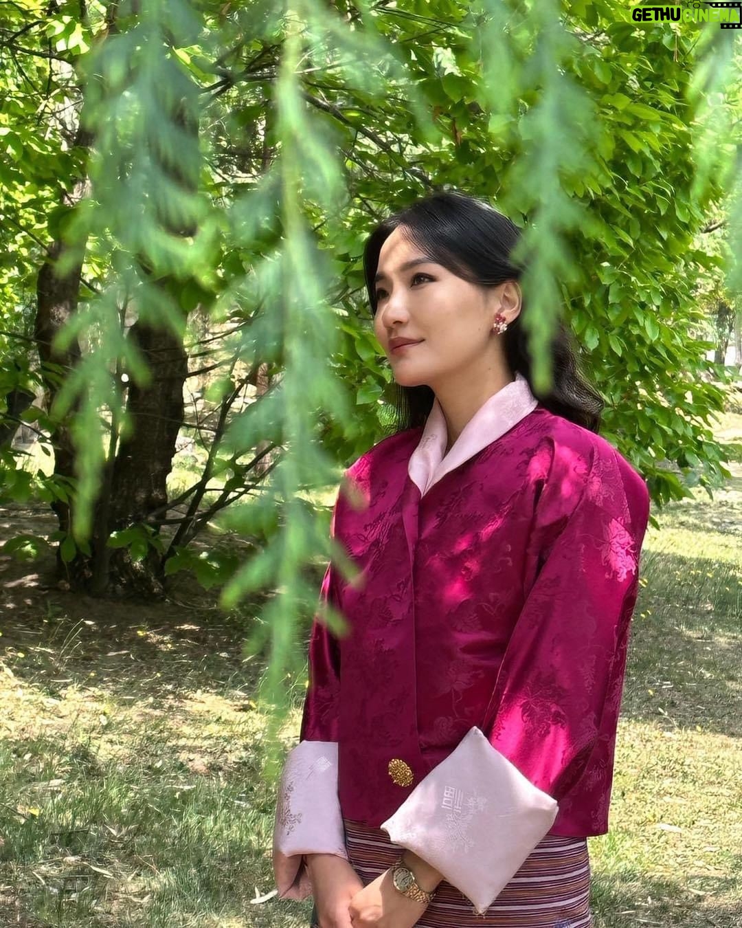 Sangay Tsheltrim Instagram - β 4 June 2023: On the special occasion of Her Majesty The Queenβs 33rd Birth Anniversary, the people of Bhutan offer our unremitting love, admiration, and gratitude to our beloved Queen. Our prayers remain eternally dedicated to Her Majestyβs wellbeing and happiness. β ππ»ππ»ππ» π§πΉπ