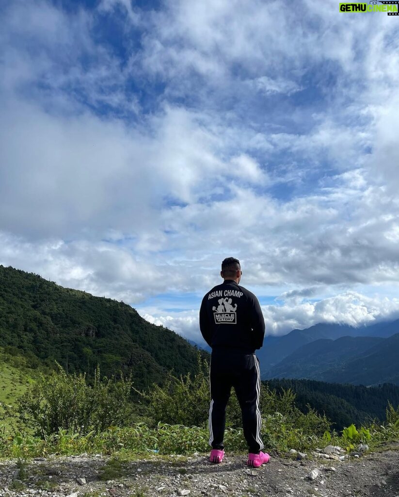 Sangay Tsheltrim Instagram - One of the must see places in Bhutan “The land of happiness” Chele La Pass ( 3988 m ) : The highest motorable pass in Bhutan, offering panoramic views of the surrounding mountains. #bhutanthelandofthunderdragon #happiness Chelela Pass Bhutan