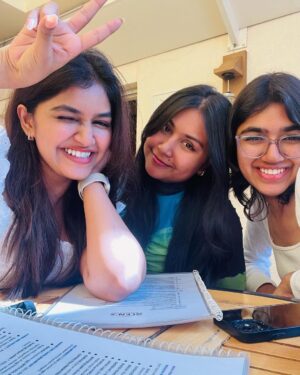Sanjana Anand Instagram - Last Post of #2023♥️

#sistersquad