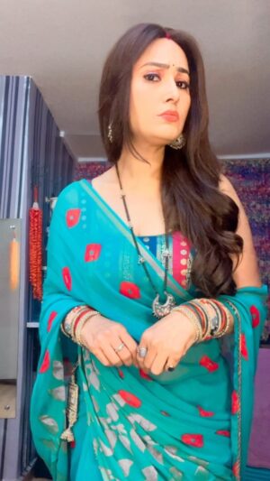 Sapna Sikarwar Instagram - 🥰❤️🥰❤️🥰❤️🥰#oldisgold✨