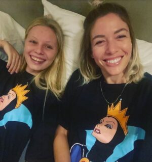 Sarah Felberbaum Instagram - You and Me throughout the years, around the world, together. More than friends, more than we could have imagined. A love that belongs to you&me and no one else. 

Auguri piccoletta mia. Grazie della fiducia che mi hai dato negli anni, dell’amore folle che mi dimostri e che mi fa sentire speciale e mi ha reso una persona migliore. 

Non vedo l’ora di vedere come continuerà questa fantastica avventura. 

#gaia18 #buddies #tiamo
@gaiaaderossi ❤️