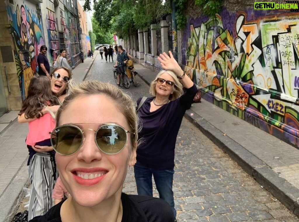 Sarah Felberbaum Instagram - Happy birthday to the most beautiful and wonderful mama in the world. I love you so much. @paulyneday Buenos Aires, Argentina