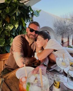 Sarah Felberbaum Instagram - Così. Per il resto della nostra vita. Auguri amore mio. Ti amo follemente. #mytoyboyhasbecomeaman #youngerhusbandkeepingmeyoung #13yearsandcounting Italy