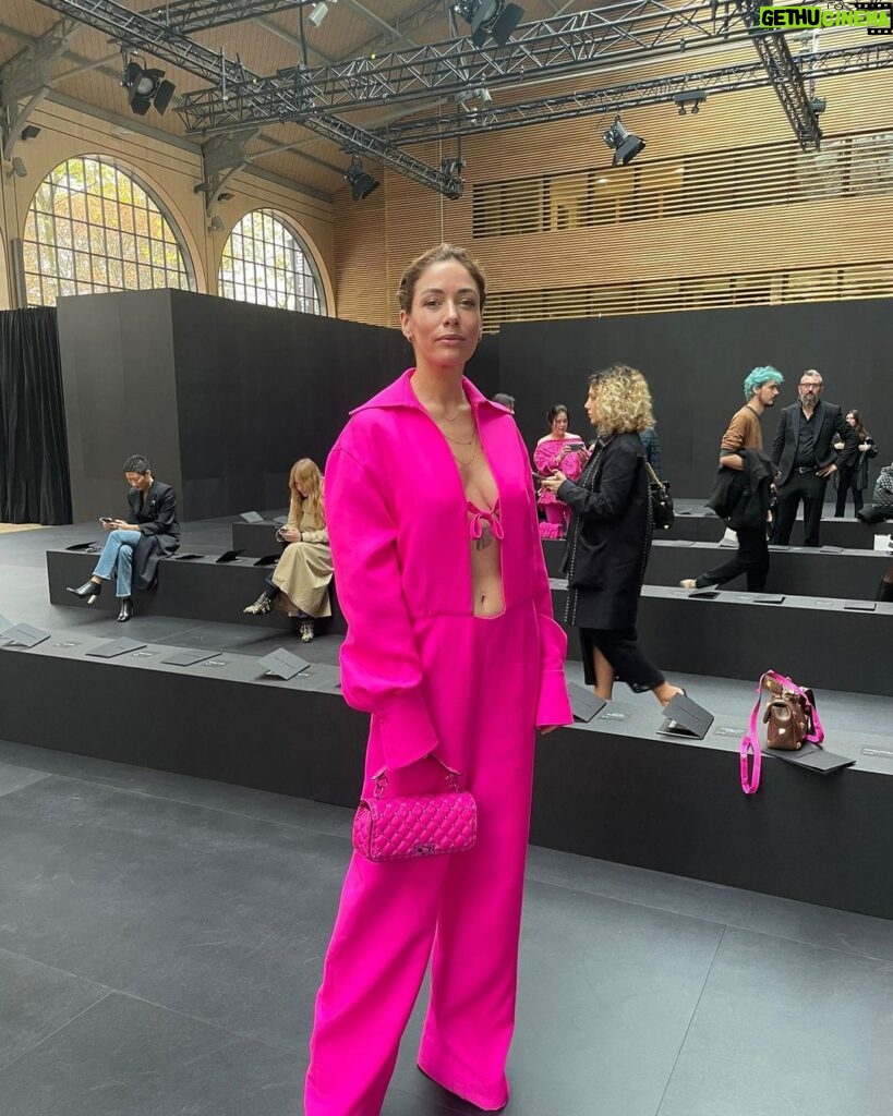 Sarah Felberbaum Instagram - One night in Paris Thank you for having me @pppiccioli @maisonvalentino . . . #pppink #fashionweek #anynormalweekend Place Vendôme