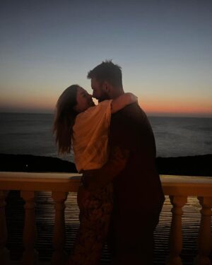 Sarah Felberbaum Instagram - Tu mi hai regalato la vita. Sei il mio sorriso. La mia felicità. Il mio tutto. 

Buon compleanno amore mio. 
Ti amo ogni giorno di più.