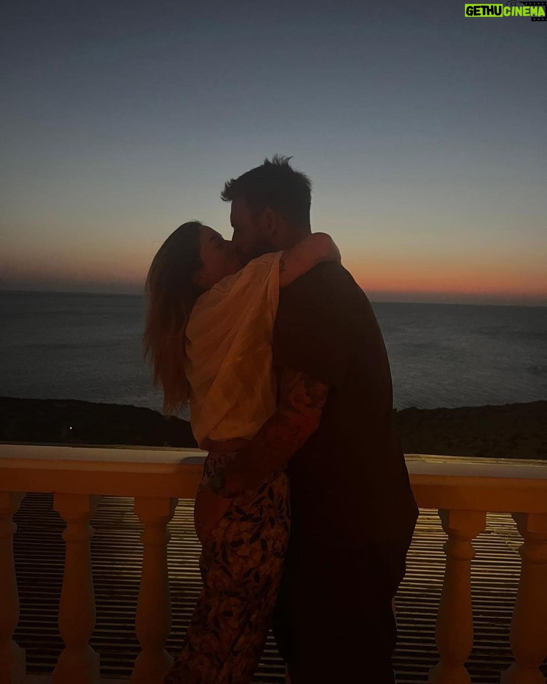 Sarah Felberbaum - 32.5K Likes - Tu mi hai regalato la vita. Sei il mio sorriso. La mia felicità. Il mio tutto.
Buon compleanno amore mio.
Ti amo ogni giorno di più.