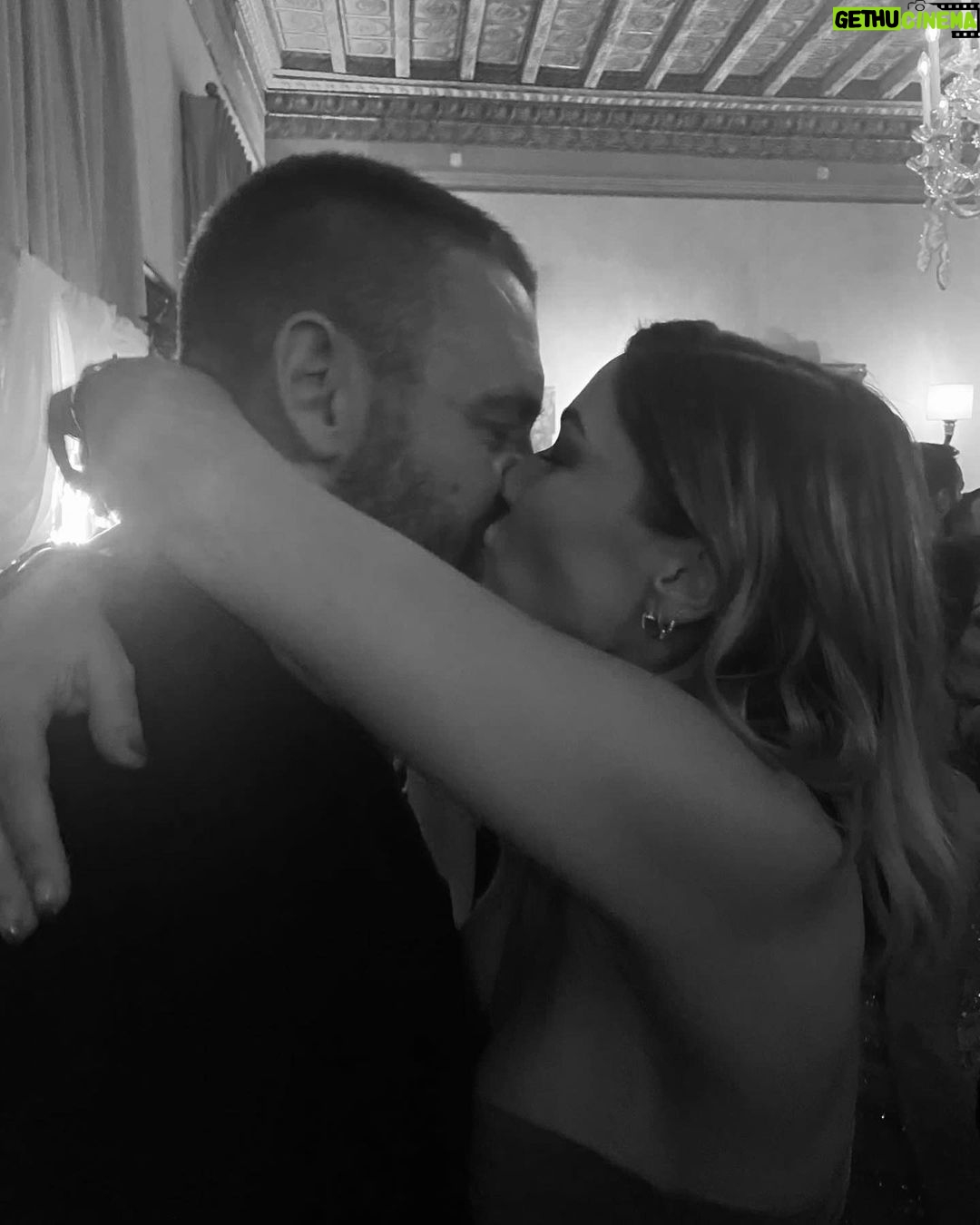 Sarah Felberbaum - 23.5K Likes - Festeggiando l’amore, io ti amo
.
.
.
#andreaeandrea #Ax2 #tiamocapoccetta