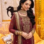 Sarah Khan Instagram - Bold colors, intricate threadwork, and a touch of stardust – Asim Jofa’s ‘Bajre Da Sitta’ Collection is a celebration of style and tradition. Whether you’re a bride-to-be or a fashion enthusiast, these pieces are a must-have! Join me in embracing the joy of desi weddings through couture. 💃🕺 @asimjofa @iamasimjofa #AsimJofa #IWearAsimJofa #BajreDaSitta #SarahKhan #ChiffonCollection #WeddingCollection #EssentialFestive #Unstitched #Embroidered #WeddingSeason #Festive #Silk #PaperCotton #Fashion #Trending