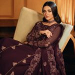 Sarah Khan Instagram - @sapphirepakistan’s Festive II – unstitched collection is now available online and in-stores tomorrow. #sapphire #sapphirepakistan #sapphirexme #sapphireunstitched