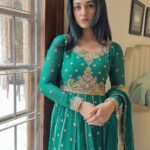 Sarah Khan Instagram - -