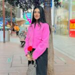 Sarah Khan Instagram - 💕 London, United Kingdom