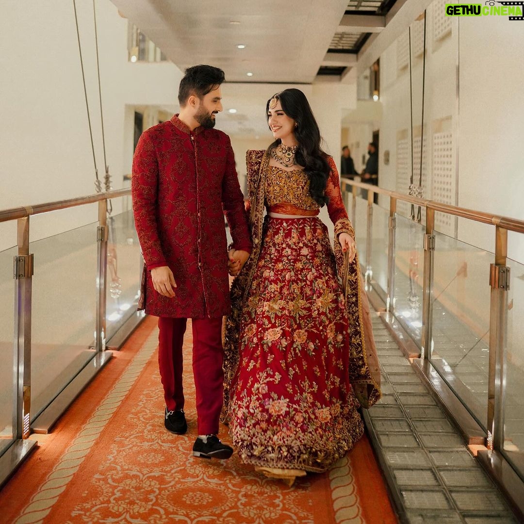 Sarah Khan Instagram - Happy birthday to the father of my child 😌 You’re the reason for the smile on my face and peace in my heart 💓 Happy Birthday to my Falak! ♥️ There’s a reason why I call you “Mera sukoon” may you forever rise as high as your name! 🌟 May Allah protect you and keep you safe! Amen