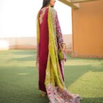 Sarah Khan Instagram - Festive feels and sun-kissed thrills! Celebrating in style with this breezy outfit from @ridachatthaofficial ✨