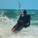 Sarp Levendoğlu Instagram - ROCK 🤘🌊 @surfschoolistanbul #kilyos #kitesurfing @gaastra_tabou_international Surf School Istanbul