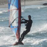 Sarp Levendoğlu Instagram - Ek İşimiz Değil Tek İşimiz Windsurf🌬️🌊😂😂😂 @sofasurfshop @ucpaturkey @bubisurfschool @bubisurfschoolbodrum @korhanbaran #sarplevendoğlu #windsurf #datça #alaçatı #nefes