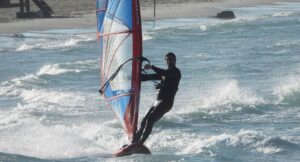 Sarp Levendoğlu Instagram - Ek İşimiz Değil Tek İşimiz Windsurf🌬️🌊😂😂😂
@sofasurfshop @ucpaturkey @bubisurfschool @bubisurfschoolbodrum @korhanbaran #sarplevendoğlu #windsurf #datça #alaçatı #nefes