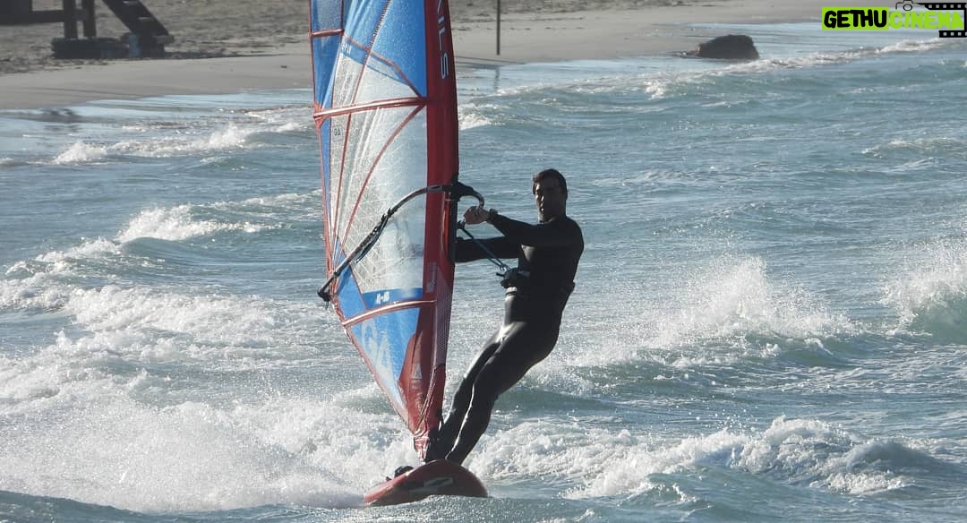 Sarp Levendoğlu - 12.2K Likes - Ek İşimiz Değil Tek İşimiz Windsurf🌬️🌊😂😂😂
@sofasurfshop @ucpaturkey @bubisurfschool @bubisurfschoolbodrum @korhanbaran #sarplevendoğlu #windsurf #datça #alaçatı #nefes