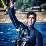 Sarp Levendoğlu Instagram - Burda yoktur insanların düşündükleri, Rüzgar siler kafalardan küçüklükleri.... "Sabahattin Ali" #kitesurfing #rüzgar #nefes #deniz #özgürlük 81 Kite Club Ayvalik