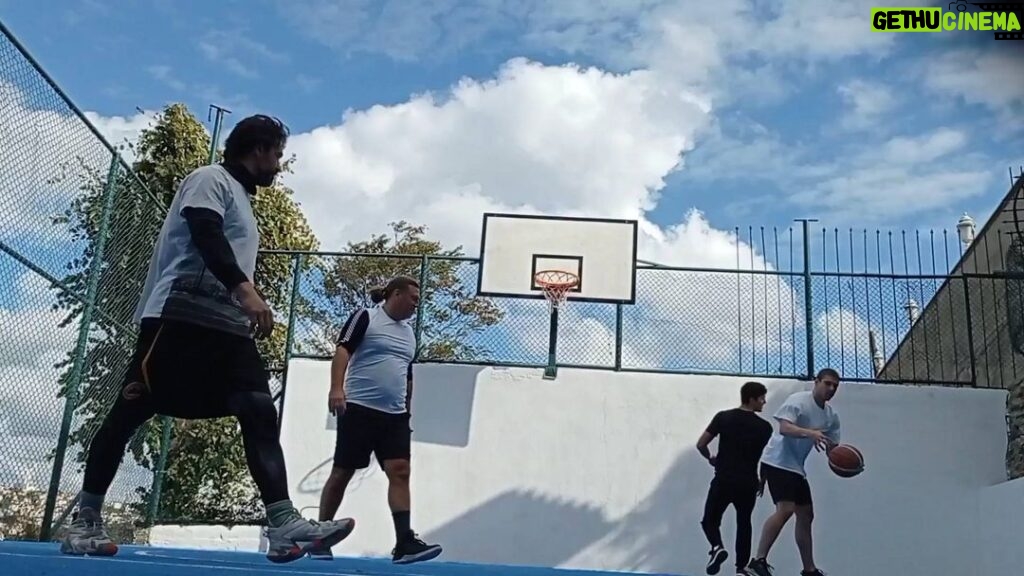 Sarp Levendoğlu Instagram - ON FİRE,🔥🔥🏀 #basketball #nike Istanbul, Turkey