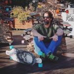 Sarp Levendoğlu Instagram - ÇARE BULUN🛹🛹M A K A R A🛹🛹🛹🤘🤘🤘🤘😂😂😎😎😎💥💥 @scopsfun @firataktas ,,,,,📸 @suheylasivrioglu