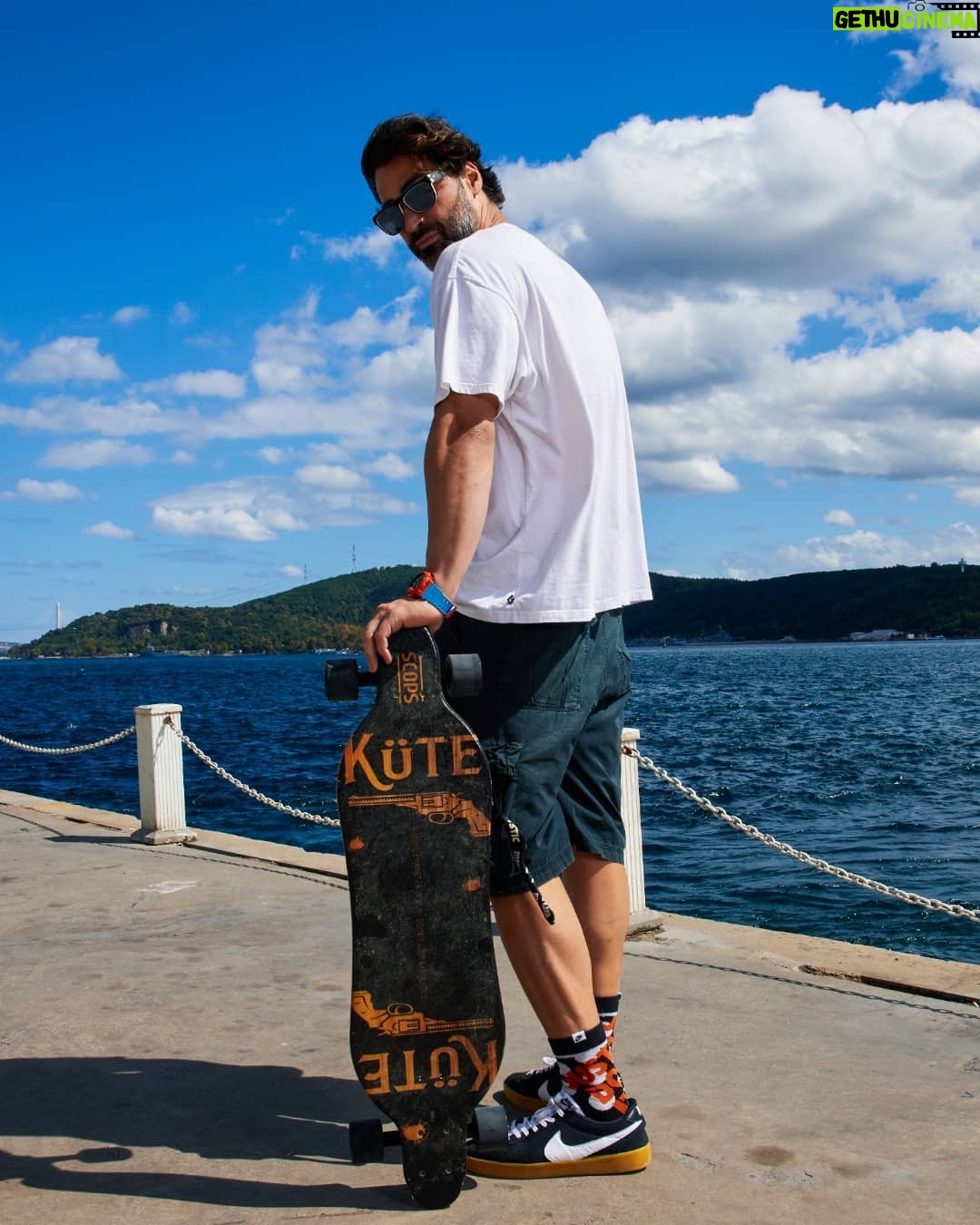 Sarp Levendoğlu - 9.5K Likes - KÜTE: MAKİNE , EMANET YADA SİLAH DEMENİN BAŞKA BİR YOLU....🛹🔫 @scopsfun @gokselguner @nike @nikesb #nike