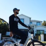 Sarunas J. Jackson Instagram - WHEW we are lucky Deebo did NOT have a @radpowerbikes in “Friday” because these things MOVE when you barely pedal. Felt like a big kid riding around neighborhoods… can’t wait till Zen learns how to ride a bike lol. #riderad #onedaynocar #ad @radpowerbikes These bad boys just dropped 9/22 ! 📸 @themiikec Los Angeles, California