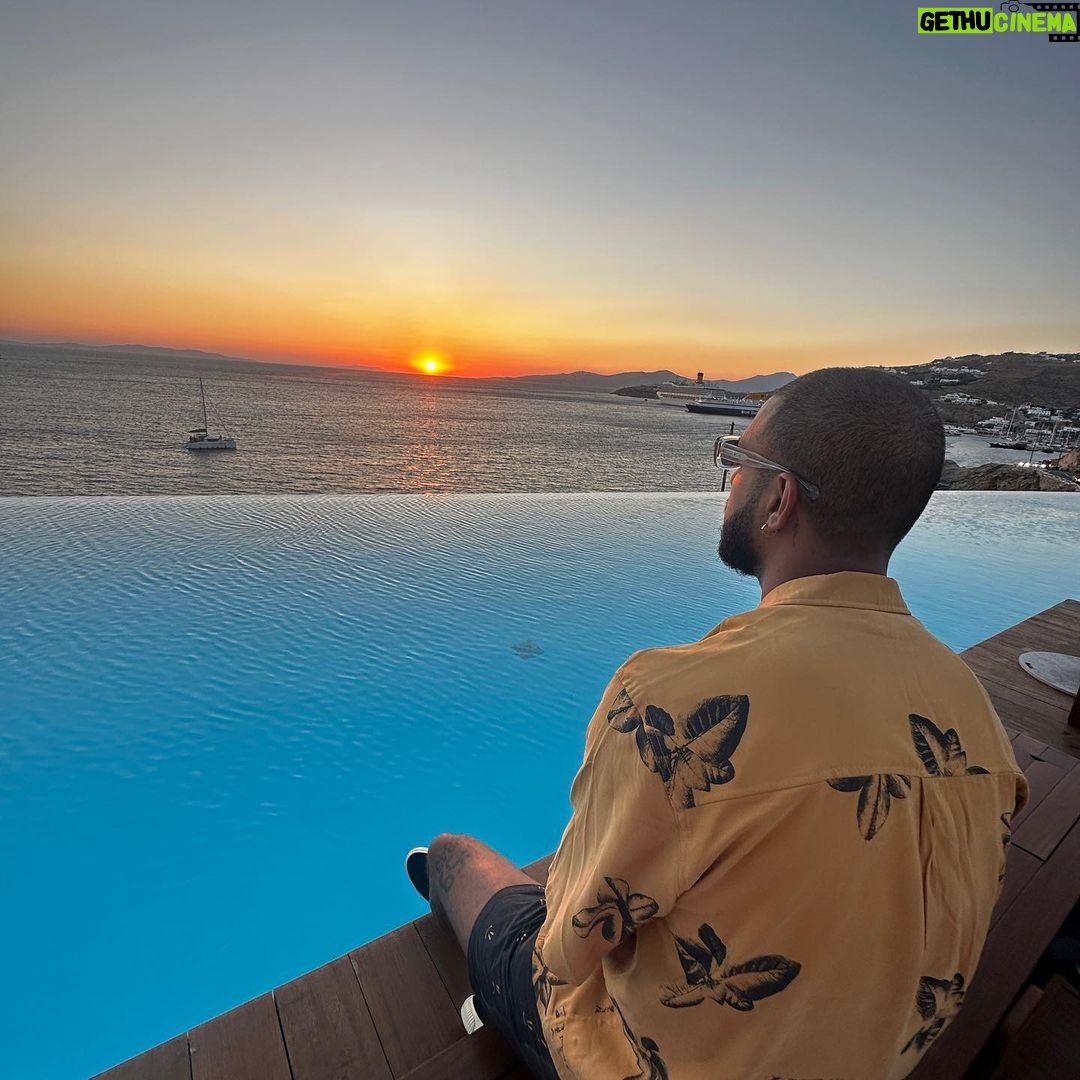 Sarunas J. Jackson Instagram - Trip of a lifetime 🤞🏽💙 Thank you to all the beautiful souls who contributed… Traveling is sexy af! 😂🚀 #ImAIslandBoy Mykonos, Greece