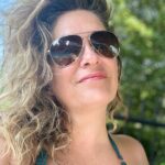 Saskia Thuot Instagram - Décidément dans mon élément ☺️Vous avez passé un beau we? ☀️ Solaires @irisvisualgroup 😎