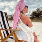 Saskia Thuot Instagram - Il me semble que j’aimerais y être en ce moment. Avec ces grises journées, je me disais que des souvenirs de Balmy au soleil ferait du bien 🫶🏼☀️ Je vous offre 25% sur tout en ce moment pour le solde après Noël☀️ @balmy_towels #balmyxsaskia #chic #eco #fun #lavieenbalmy