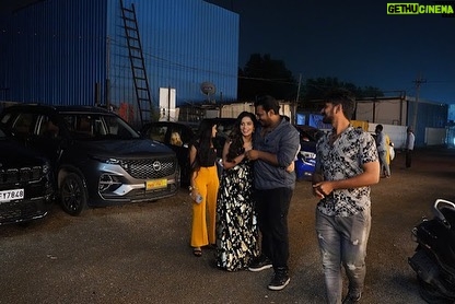 Sathvik Anand Bandela Instagram - @ananddeverakonda @sairazesh @virajashwinjarajapu @vaishnavi_chaitanya_ u guys made my day ♥ 1M vochinandhuku happy meeru ochi party lo time spend chesinandhuku Inka Inka happy 😃… mana kulapolu yevaru kuda 1M celebrations miss avakudadhu ani complete video record chesam ❤ #Baby team vallani mana kulapa questions vesanu dhani record cheskunam.. @vaishnavi_chaitanya_ fans meeru adagali anukune question nee kuda adigesa… Soon ah video mana YouTube channel lo release chestha don’t miss ! Last but not least mana kulapolandhariki kulapadhi vandhanalu 🙏