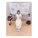 Satomi Sato Instagram - * * * 先日、母校である「東京アナウンス学院」の 体験入学ゲストトークにお邪魔してきました🌷 * * 卒業生ということで あれやこれやを今の私の目線で 皆さんに頑張って欲しいことや 私自身が今もタメになっている授業 考え方、学生時代のことなどなどなど お話しさせていただきました…！ * * 普段のお仕事よりも すごくすごく緊張してしまう ゲストトークなのですが（笑） 在校生MCのお2人が、とっても朗らかに進行してくれたので 安心できました✨✨なんて優秀な後輩なのでしょう…！ おふたりとも、ありがとうございました😊 * * 校内には、出身者のお名前や出演作のポスターが ずら〜〜〜りと飾られていました…！ 知ってる人や仲の良い人、あと家族も（笑）。 この人も卒業生なの！？とびっくりするような方もいて 改めて、すごい学校だな〜✨と感動です。 けいおん！のポスターも ずっとずっと掲示してくれてて嬉しい…💛 ありがとうございます！ * * * 夢を追いかける皆さんにとって ためになるお話が出来ていたら嬉しいな。 いつか、スタジオでお会いしましょうね！ * * * #東京アナウンス学院 #アナ学 #体験入学 #卒業生 #ゲストトーク #緊張しました 🌀 #けいおん の #ポスター #発見 ！ #佐藤聡美