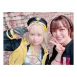Satomi Sato Instagram - * * * * 先日の生放送 「NIKKE、地上奪還戦略会」を ご視聴いただいた指揮官の皆様 ありがとうございました✨ 前回に引き続きの出演ということで とっても嬉しかったです🌸 　 今回も、大好きのシグナル❤️届きましたか？？ * * * 今回は、リリースされてからの放送だったので よりお楽しみいただけたのではないかと思います☺️ 放送中のトレンド2位は指揮官たちのおかげですし！ ありがとうございました✨ それから 実機プレイ楽しかったー！！！！ やっぱり、個性が出る座りポーズや 後ろ姿って最高ですね✨ 素晴らしいおちりがたくさんでした🍑✨ そんでもって 私とM・A・Oちゃんのところに シグナルやスノーちゃんが きてくれますように…！！（切実） * * 等身大ラピちゃんも素敵だったな〜✨ こころさんと梶田さんが並ぶと チームっぽくて素敵だったので 写真載せますね🤔素敵すぎる…！！ こころさんは、リアルアニスで とっっっても可愛かった💕 M・A・Oちゃんとみほちゃんは 時間がなくて一緒に写真撮れなかったけど 2人とも可愛くて面白くて 画伯だったりゲーム熱凄かったり そのギャップに沢山笑ってしまいました☺️ * * * 今回は、セリフなどシグナルの要素が沢山だったので 衣装やアクセサリーはN102をイメージしました🐱 いつか、エヌのこともお話しできたらいいな。 シグナルもN102も とっても可愛くて強い2人なので 戦場で沢山頼ってくださいね！ 指揮官！！✨✨ * * * * #NIKKE #ニケ #生放送 #楽しかった ♡ #マフィア梶田 さん #篠崎こころ さん #アニス #コスプレ #シグナル #N102 #佐藤聡美 #NIKKE地上奪還戦略会 #NIKKEリリース生放送