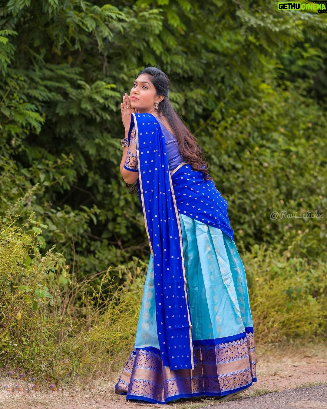 Satya sri Instagram - There is beauty in simplicity π #teluguammayi #langavoni PC: @ravi_cross_clickx #satyasri #actresssatyasri #jabardasth_satyasri #tollywood #teluguqueen #instagram #bepositive #behappy #satyasrifanforever #satyasristories