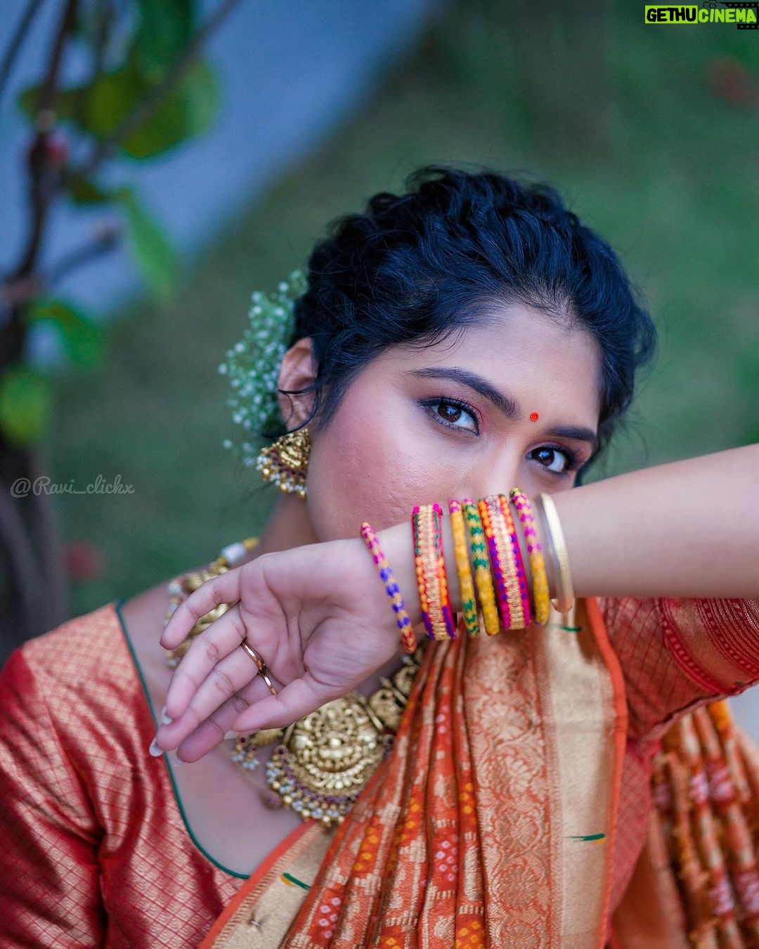 Satya sri Instagram - NOTHING IS IMPOSSIBLE THE WORD ITSELF SAYS I’M POSSIBLE 🫶 #selfconfidence PC: @ravi_cross_clickx Hairstyle: @siriartistry #satyasri #actresssatyasri #jabardasth_satyasri #tollywood #teluguqueen #behappy #bepositive #satyasrifanforever #satyasristories Ameerpet Hyd