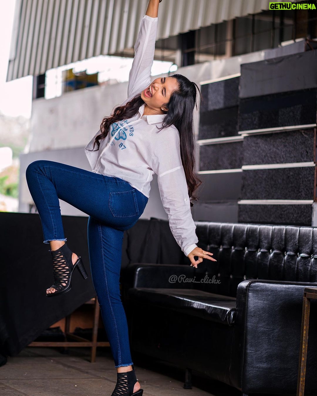 Satya sri Instagram - Too glam to give a damn.๐ PC: @ravi_cross_clickx #satyasri #jabardasth_satyasri #actresssatyasri #stylish #tollywood #teluguqueen #instagood #behappy #bepositive #satyasrifanforever #satyasristories