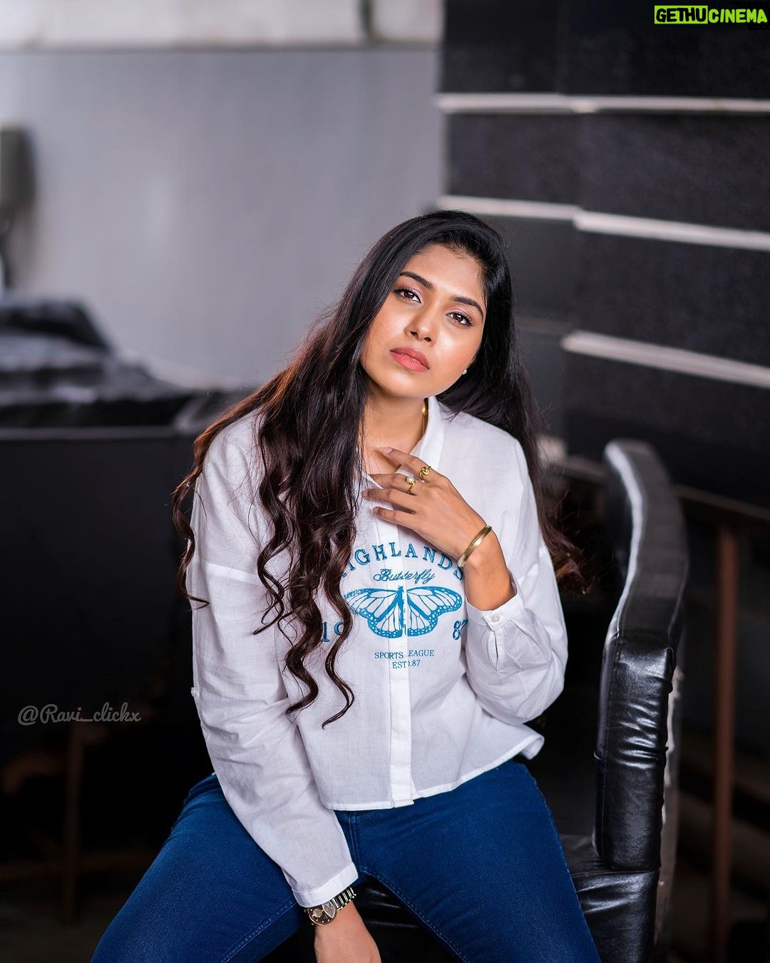 Satya sri Instagram - Too glam to give a damn.๐ PC: @ravi_cross_clickx #satyasri #jabardasth_satyasri #actresssatyasri #stylish #tollywood #teluguqueen #instagood #behappy #bepositive #satyasrifanforever #satyasristories