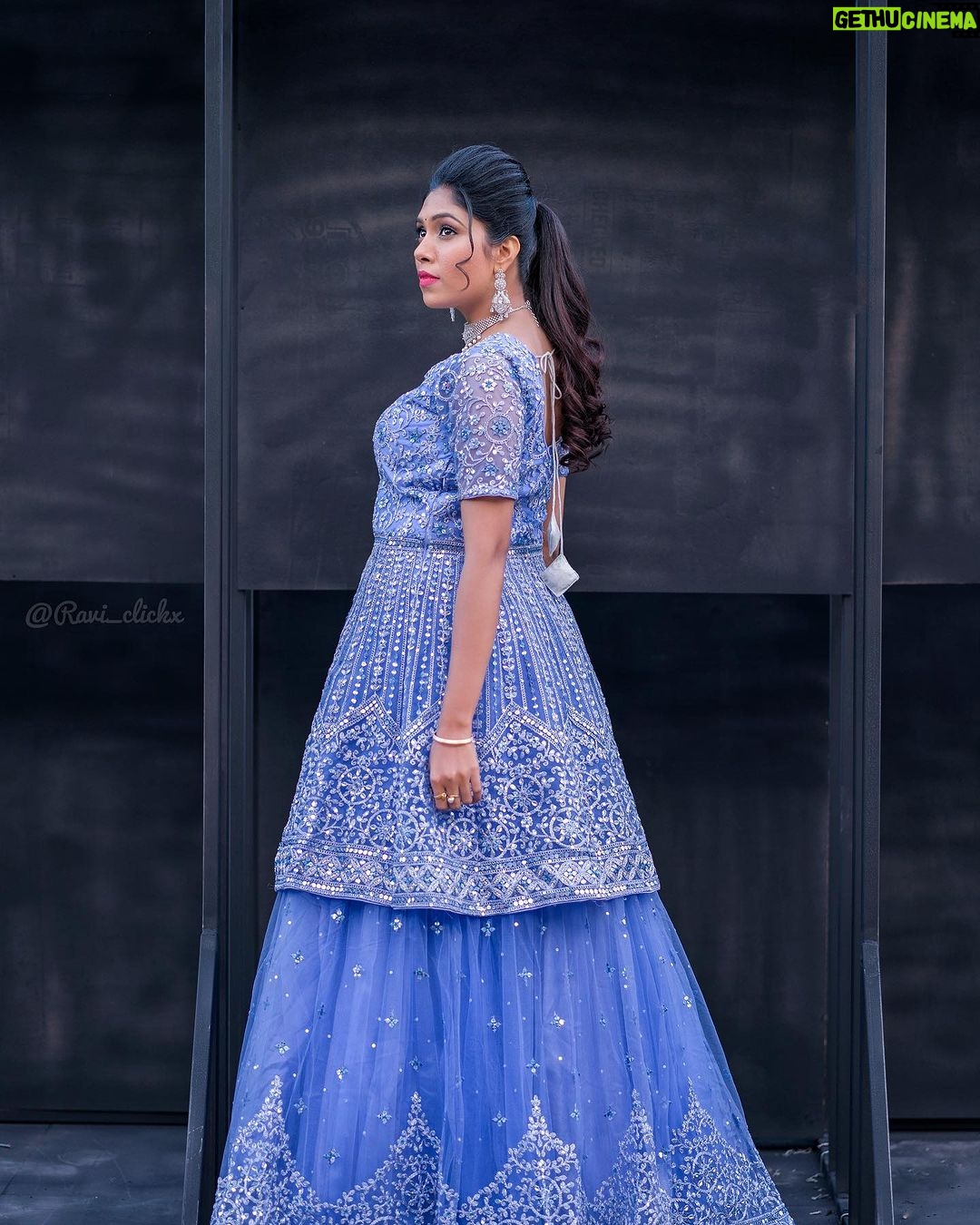 Satya sri Instagram - Dream big, sparkle more, shine bright π PC: @ravi_cross_clickx #satyasri #jabardasth_satyasri #actresssatyasri #tollywood #teluguqueen #instagood #behappy #bepositive #satyasrifanforever #satyasrifanforever