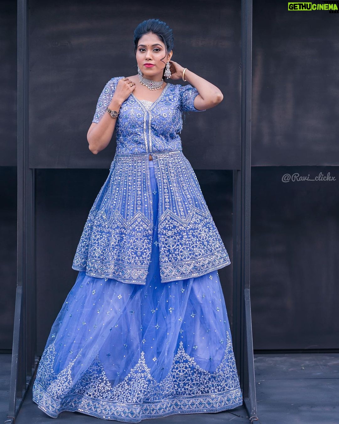 Satya sri Instagram - Dream big, sparkle more, shine bright π PC: @ravi_cross_clickx #satyasri #jabardasth_satyasri #actresssatyasri #tollywood #teluguqueen #instagood #behappy #bepositive #satyasrifanforever #satyasrifanforever