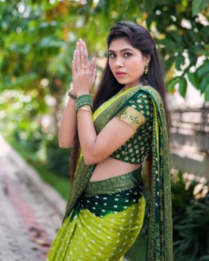 Satya sri Instagram - Believe in the power of your dreams🤟
Felling grand in green 💚

PC: @ravi_cross_clickx 

#satyasri #actresssatyasri #jabardasth_satyasri #tollywood #teluguqueen #instagood #greendress #bepositive #behappy #satyasrifanforever #satyasristories