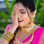 Satya sri Instagram - 🩷⚡️💚 #dasara2023 PC: @pics_by_3nethra Hairstyle: @mahesh_bridal_makeovers Jewellery: @emmadi_silver_jewellery #satyasri #jabardasth_satyasri #actresssattasri #teluguqueen #tollywood #instagood #bepositive #behappy #satyasrifanforever #satyasristories