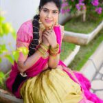 Satya sri Instagram - 🩷⚡️💚 #dasara2023 PC: @pics_by_3nethra Hairstyle: @mahesh_bridal_makeovers Jewellery: @emmadi_silver_jewellery #satyasri #jabardasth_satyasri #actresssattasri #teluguqueen #tollywood #instagood #bepositive #behappy #satyasrifanforever #satyasristories