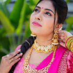 Satya sri Instagram - 🩷⚡️💚 #dasara2023 PC: @pics_by_3nethra Hairstyle: @mahesh_bridal_makeovers Jewellery: @emmadi_silver_jewellery #satyasri #jabardasth_satyasri #actresssattasri #teluguqueen #tollywood #instagood #bepositive #behappy #satyasrifanforever #satyasristories