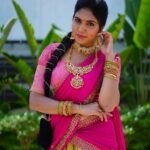 Satya sri Instagram – 🩷💚
#dasara2023 

PC: @pics_by_3nethra 
Hair : @mahesh_bridal_makeovers 
Jewellery: @emmadi_silver_jewellery 

#satyasri #actresssatyasri #jabardasth_satyasri #tollywood #teluguqueen #bepositive #behappy #instagram #satyasrifanforever #satyasristories