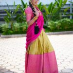 Satya sri Instagram - 🩷💚 #dasara2023 PC: @pics_by_3nethra Hair : @mahesh_bridal_makeovers Jewellery: @emmadi_silver_jewellery #satyasri #actresssatyasri #jabardasth_satyasri #tollywood #teluguqueen #bepositive #behappy #instagram #satyasrifanforever #satyasristories